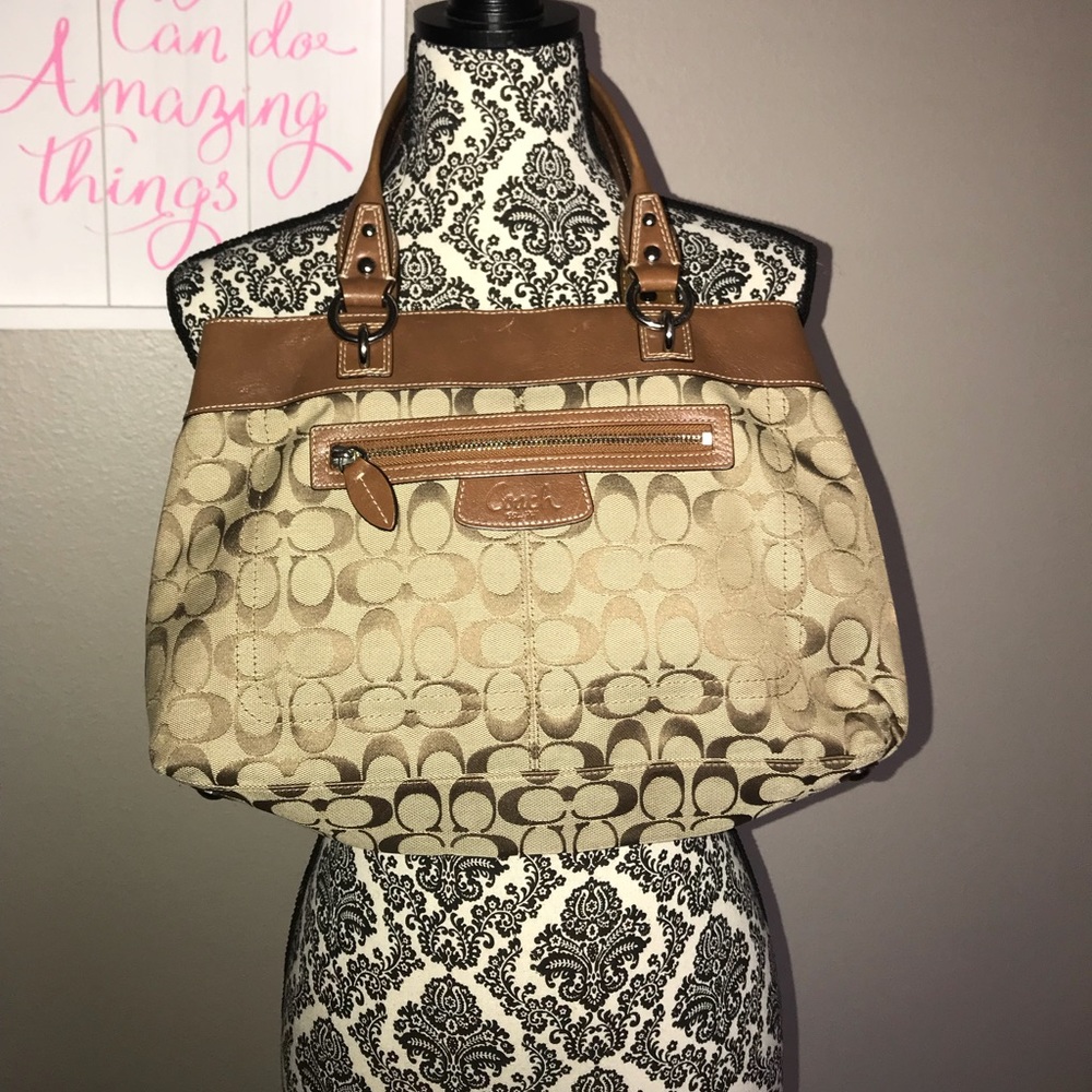 Coach large purse 👜 brown